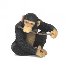 Schimpanse mit Stock